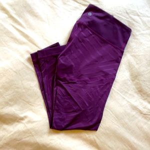 Lululemon cropped yoga pant
